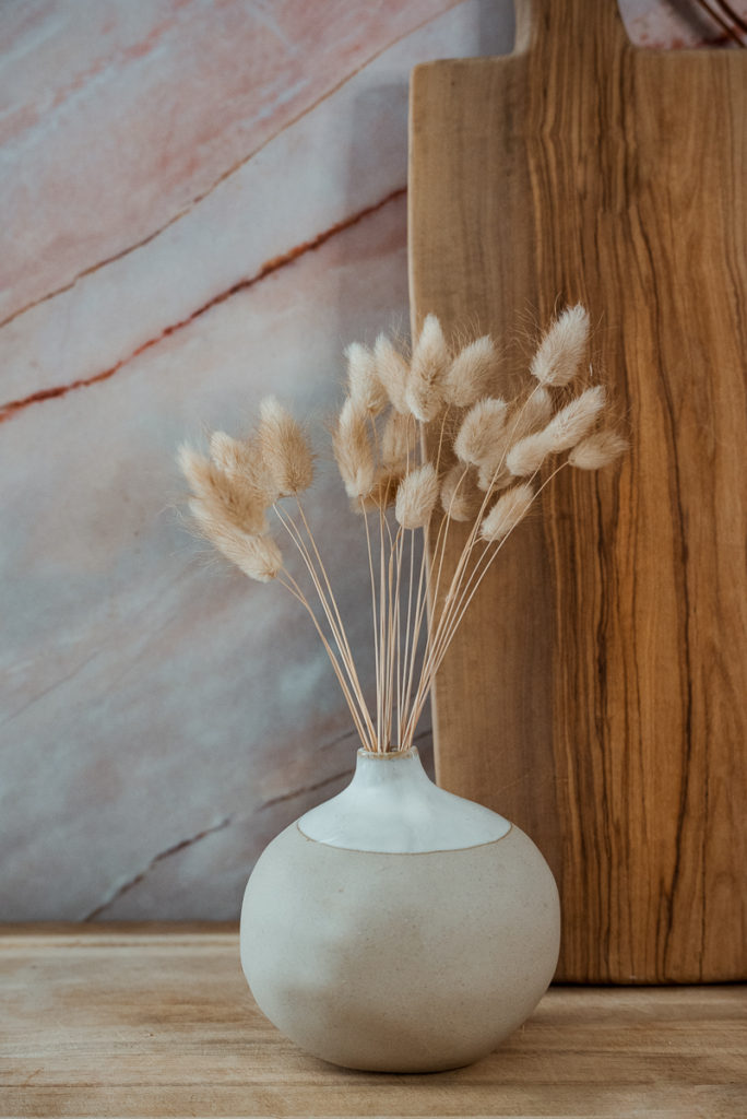 5 Easy Ways to Display Dried Flowers +Plants in Your Home - Glean & Glow